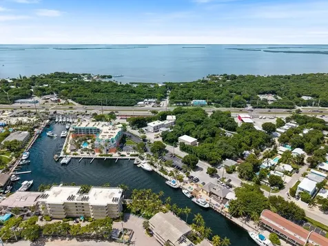 300 Ocean Drive Key Largo FL 33037