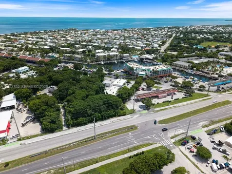 300 Ocean Drive Key Largo FL 33037