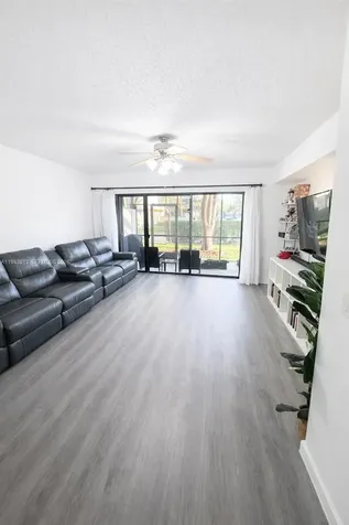 4321 SW 70th Terrace Davie FL 33314