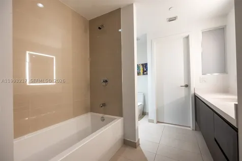 851 NE 1st Avenue Miami FL 33132