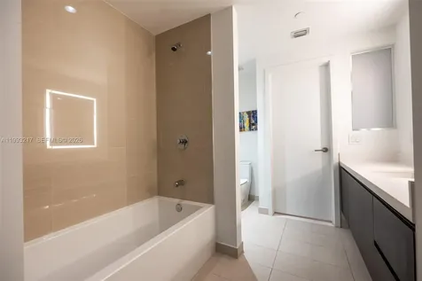 851 NE 1st Avenue Miami FL 33132