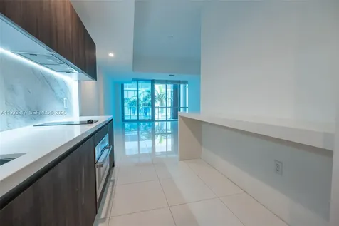 851 NE 1st Avenue Miami FL 33132