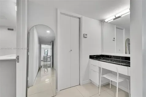 825 Brickell Bay Drive Miami FL 33131