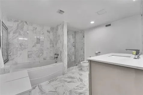 825 Brickell Bay Drive Miami FL 33131