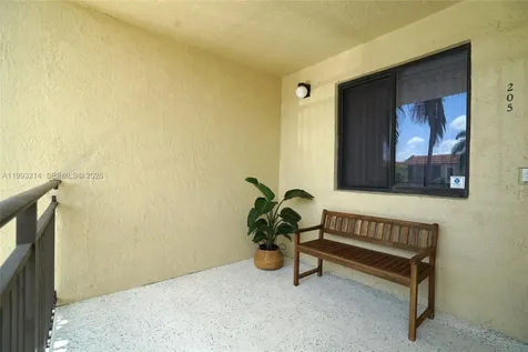 434 Lakeview Drive Weston FL 33326