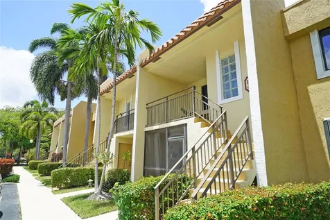 434 Lakeview Drive Weston FL 33326