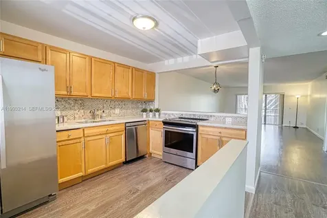 434 Lakeview Drive Weston FL 33326