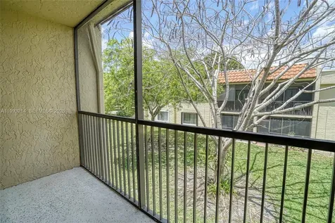 434 Lakeview Drive Weston FL 33326