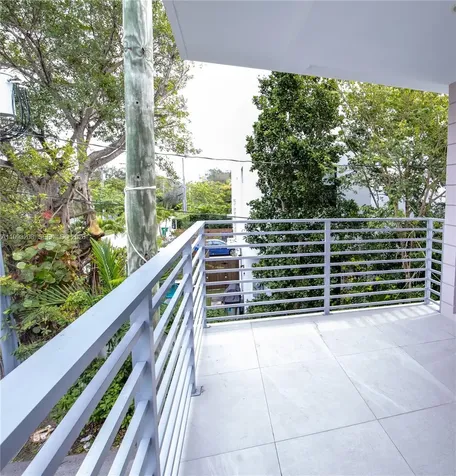 3374 Day Avenue Miami FL 33133