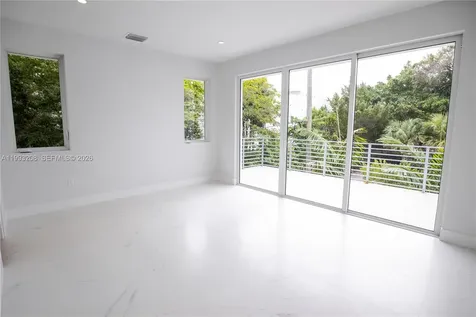 3374 Day Avenue Miami FL 33133