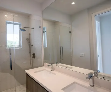 3374 Day Avenue Miami FL 33133