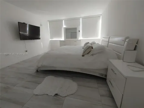 7135 Collins Avenue Miami Beach FL 33141