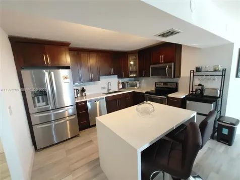 7135 Collins Avenue Miami Beach FL 33141