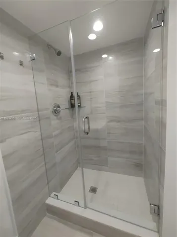 7135 Collins Avenue Miami Beach FL 33141