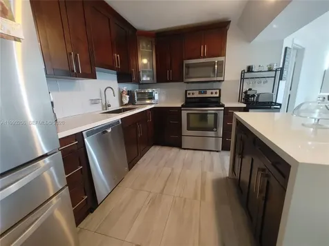 7135 Collins Avenue Miami Beach FL 33141