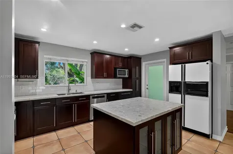 6767 SW 154th Street Palmetto Bay FL 33157