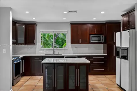 6767 SW 154th Street Palmetto Bay FL 33157