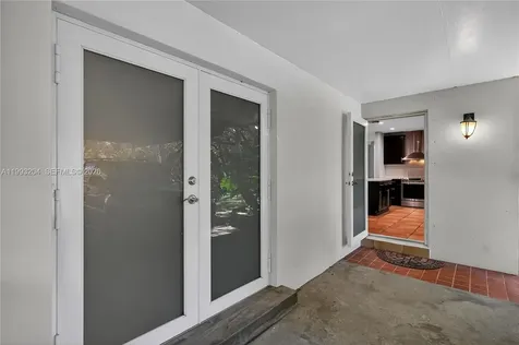 6767 SW 154th Street Palmetto Bay FL 33157