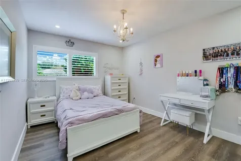 7305 SW 123rd Terrace Pinecrest FL 33156