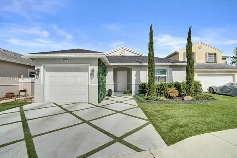 372 W Riverbend Drive Sunrise FL 33326