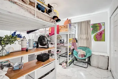 372 W Riverbend Drive Sunrise FL 33326