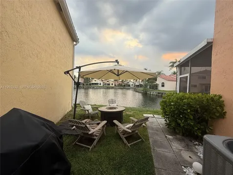 1054 SE 6th Court Dania Beach FL 33004