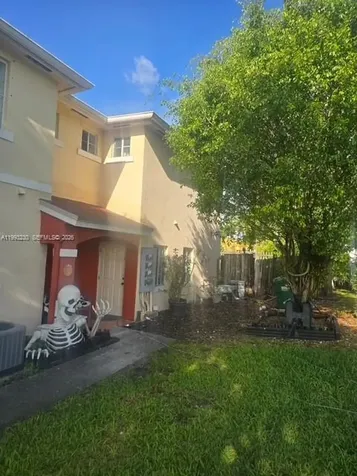 18614 SW 100th Avenue Cutler Bay FL 33157