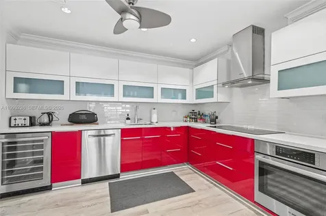2207 NE 16th Avenue Wilton Manors FL 33305