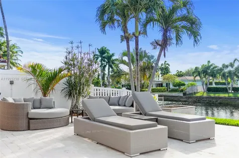 2207 NE 16th Avenue Wilton Manors FL 33305