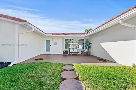 2207 NE 16th Avenue Wilton Manors FL 33305