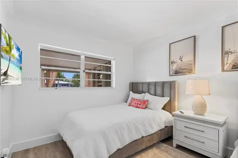 2207 NE 16th Avenue Wilton Manors FL 33305