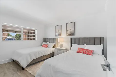 2207 NE 16th Avenue Wilton Manors FL 33305