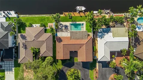 2207 NE 16th Avenue Wilton Manors FL 33305