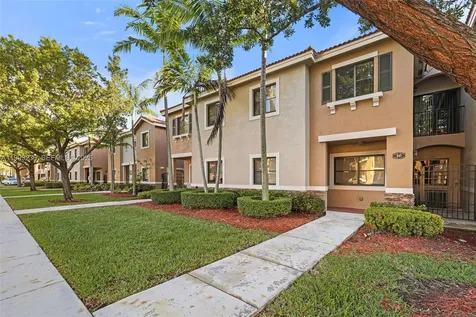 22721 SW 88th Place Cutler Bay FL 33190
