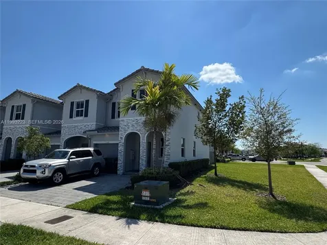 1110 SE 27th Terrace Homestead FL 33035