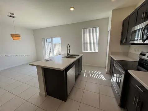 1110 SE 27th Terrace Homestead FL 33035