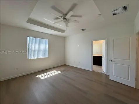 1110 SE 27th Terrace Homestead FL 33035