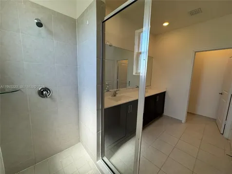 1110 SE 27th Terrace Homestead FL 33035