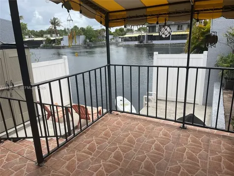 6386 Milk Wagon Lane Miami Lakes FL 33014