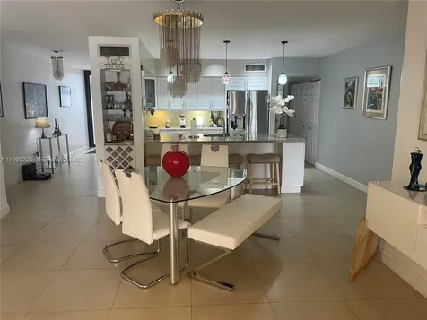 6386 Milk Wagon Lane Miami Lakes FL 33014