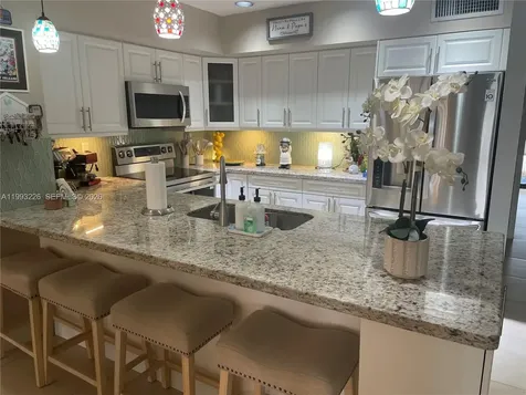 6386 Milk Wagon Lane Miami Lakes FL 33014