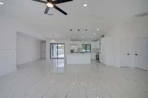 4305 SW 1st Avenue Cape Coral FL 33914