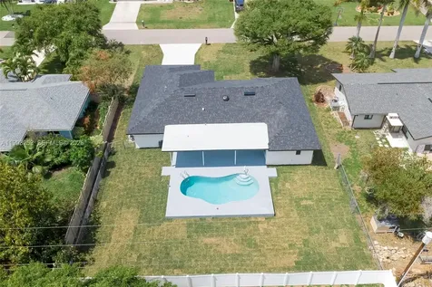 4305 SW 1st Avenue Cape Coral FL 33914