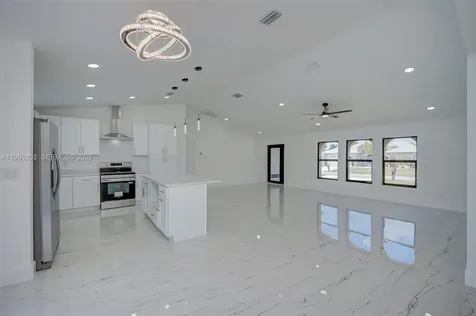 4305 SW 1st Avenue Cape Coral FL 33914