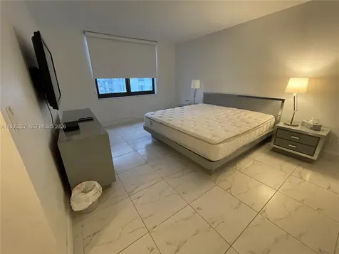 2301 S Ocean Drive Hollywood FL 33019