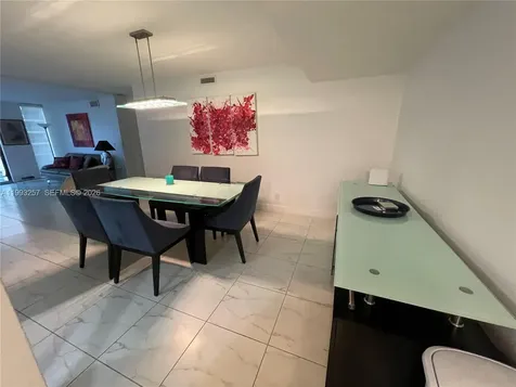 2301 S Ocean Drive Hollywood FL 33019