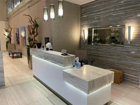 2301 S Ocean Drive Hollywood FL 33019