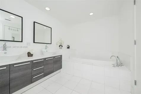 2950 NE 188th Street Aventura FL 33180