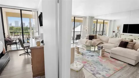 20301 W Country Club Drive Aventura FL 33180