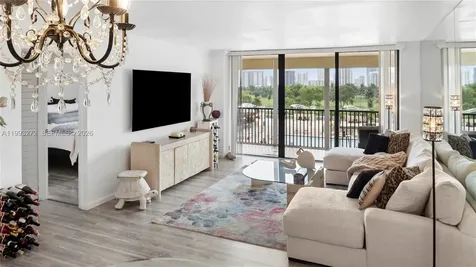 20301 W Country Club Drive Aventura FL 33180